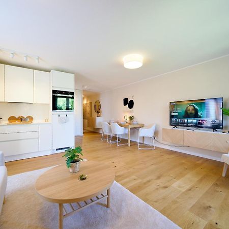Edler Wohnraum Schwanenteich-Oase Mit Balkon, Kaffeevollautomat, Lift & Parkplatz Apartamento Zwickau Exterior foto