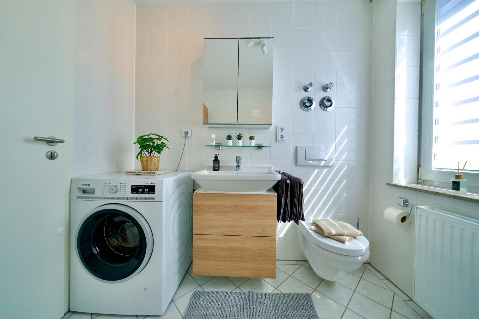 Edler Wohnraum Schwanenteich-Oase Mit Balkon, Kaffeevollautomat, Lift & Parkplatz Apartamento Zwickau Exterior foto