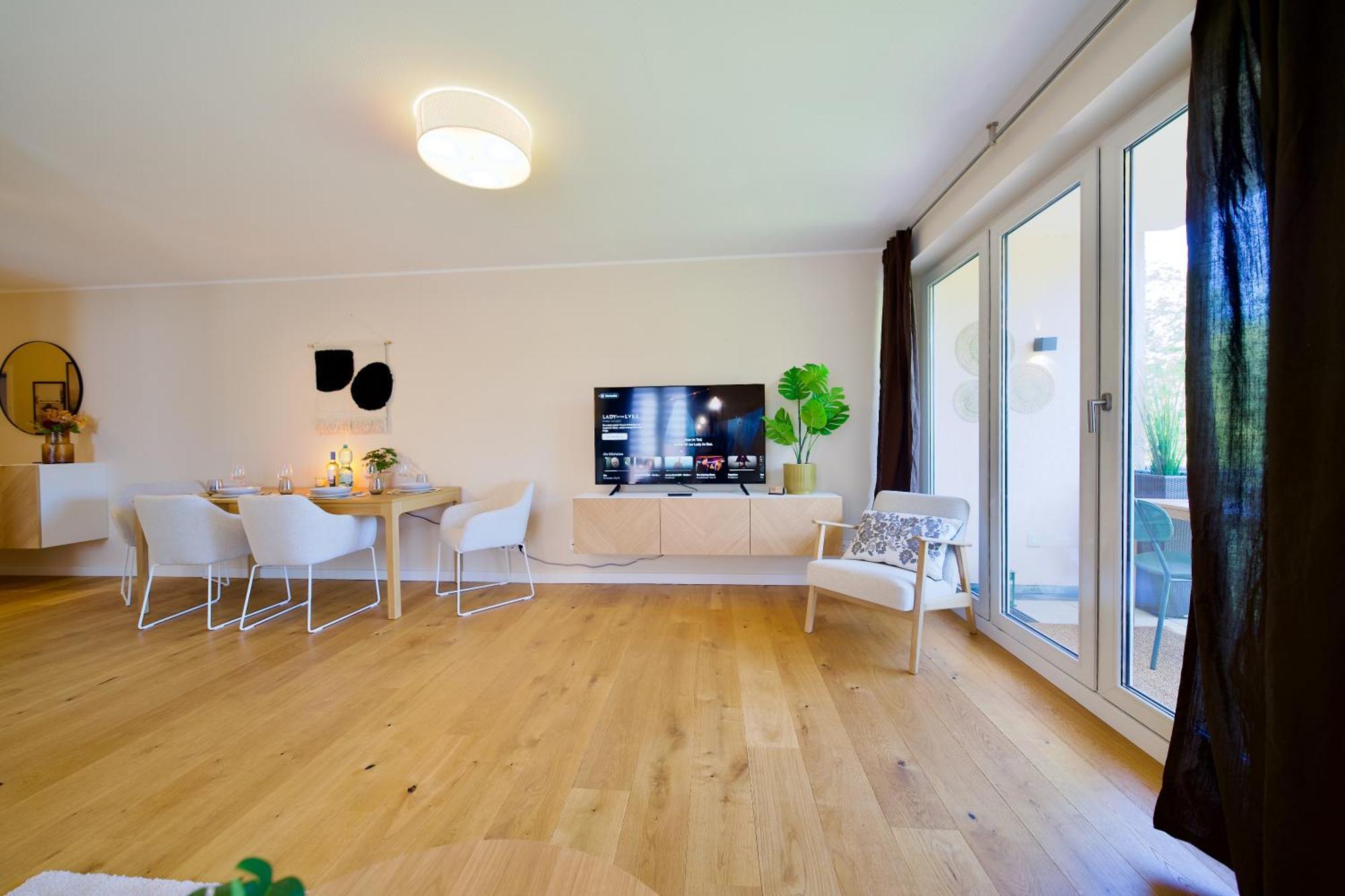 Edler Wohnraum Schwanenteich-Oase Mit Balkon, Kaffeevollautomat, Lift & Parkplatz Apartamento Zwickau Exterior foto