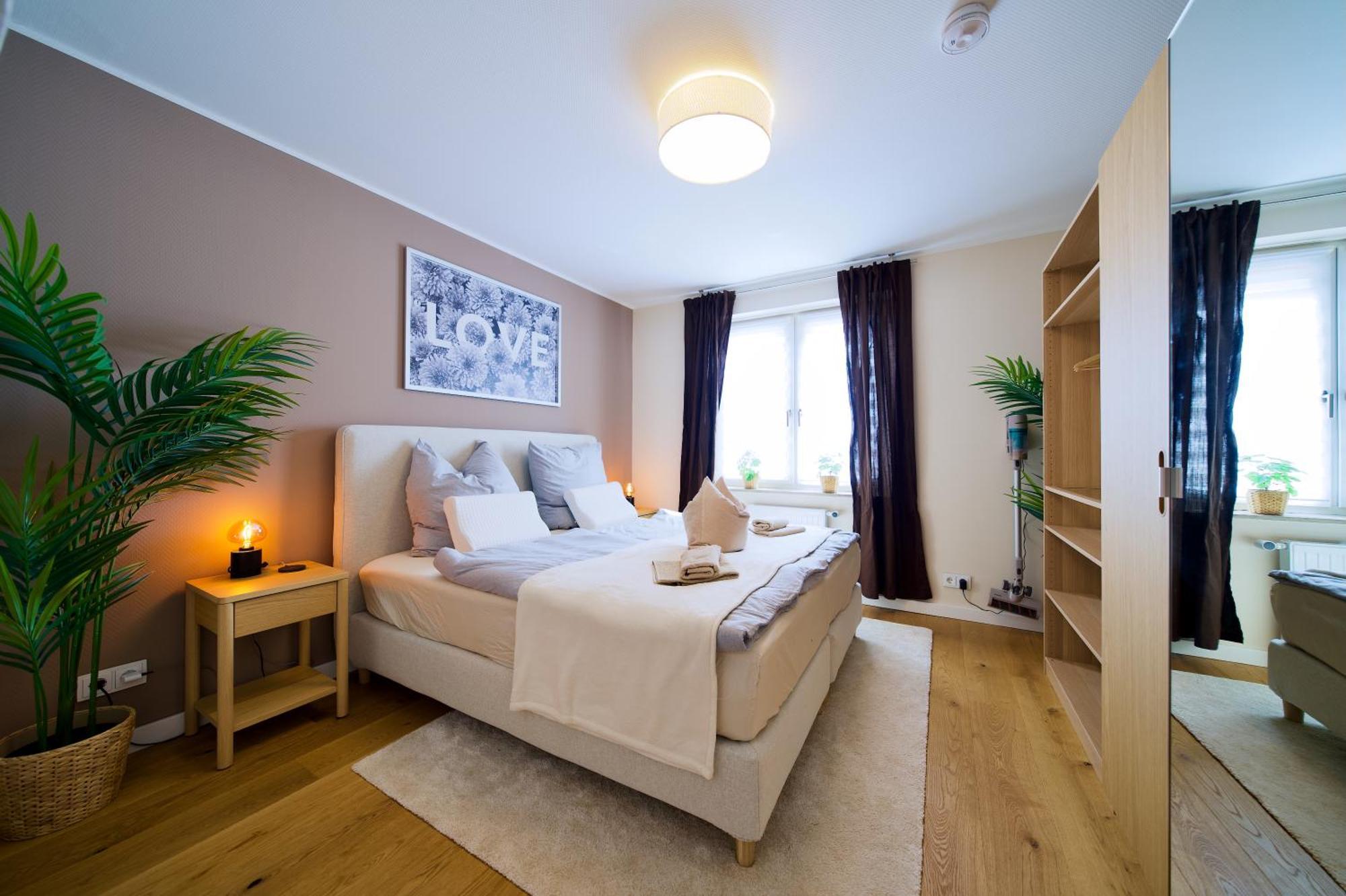 Edler Wohnraum Schwanenteich-Oase Mit Balkon, Kaffeevollautomat, Lift & Parkplatz Apartamento Zwickau Exterior foto